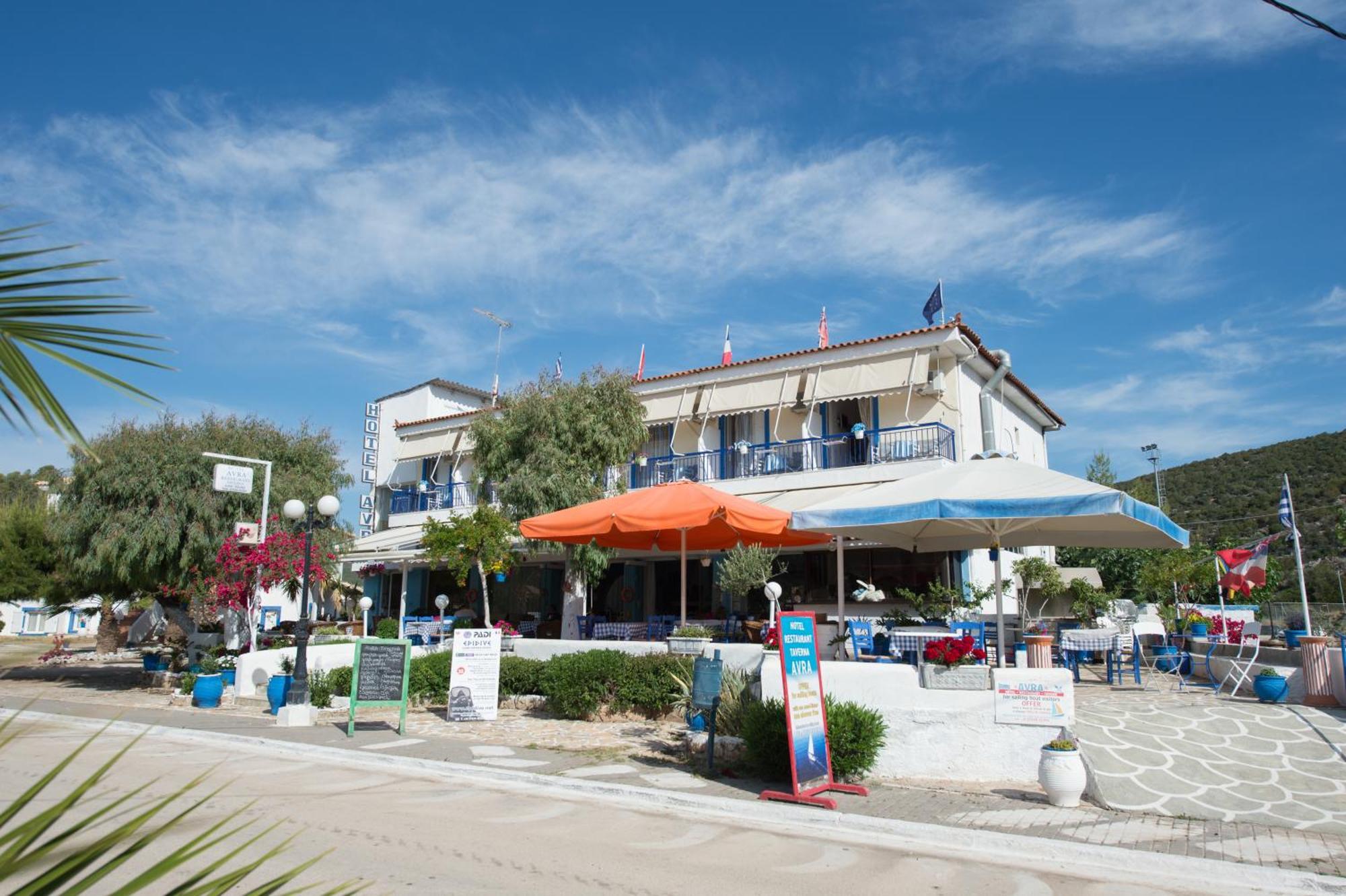 Hotel Avra Неа Епидаврос Екстериор снимка