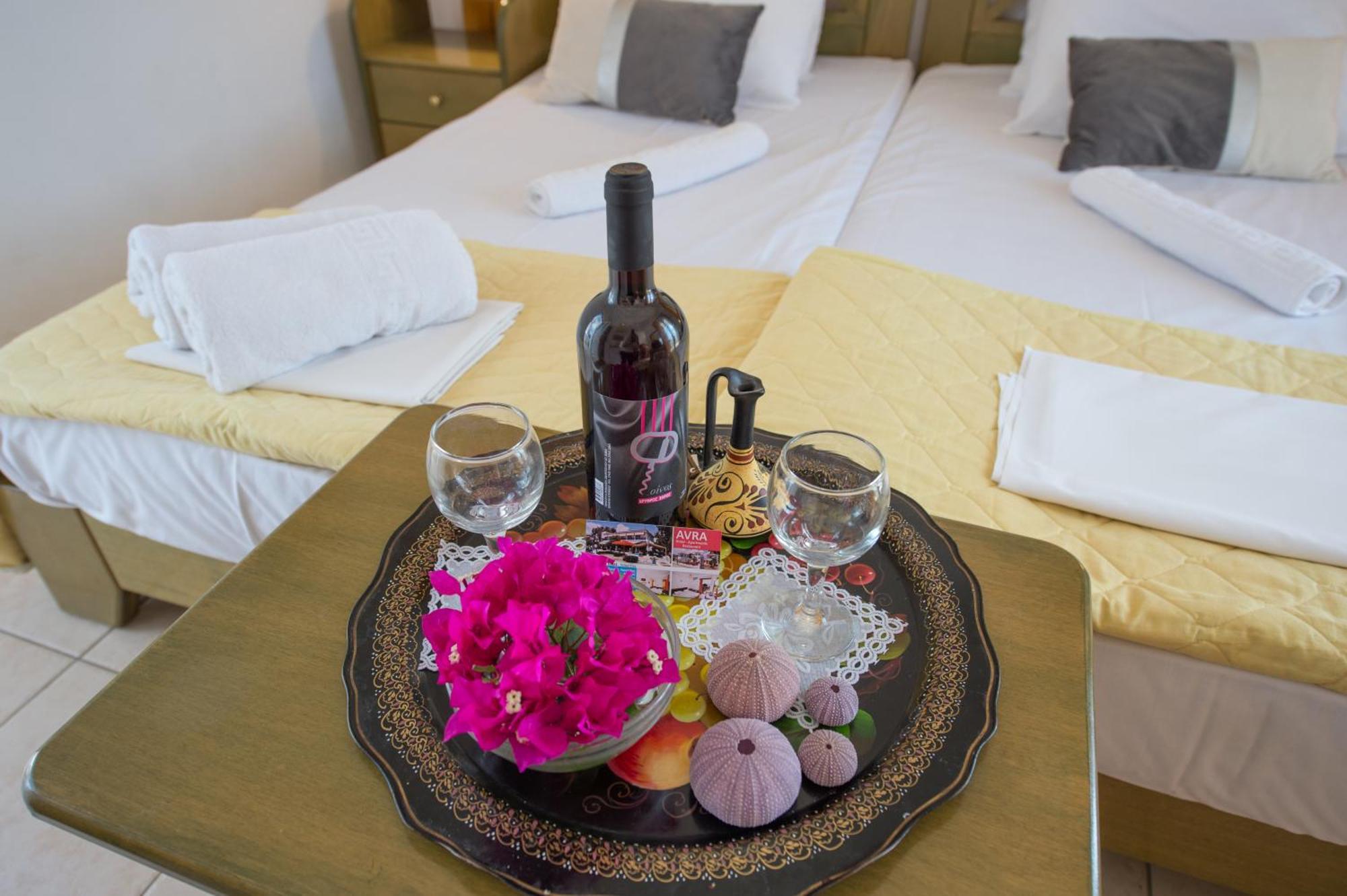 Hotel Avra Неа Епидаврос Екстериор снимка
